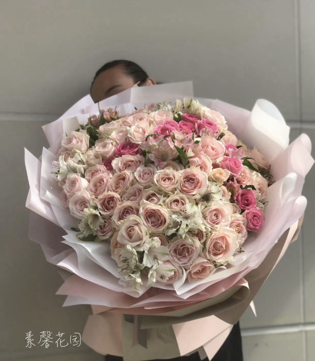 99支大型玫瑰花束